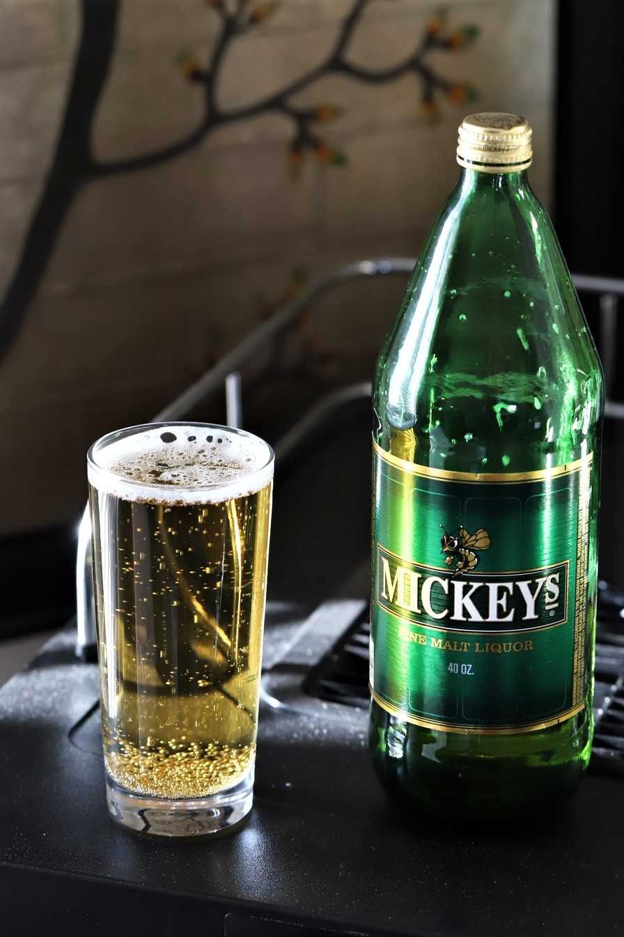 Malt Liquor vs Beer: Differentiating Between Malt Liquor and Traditional Beer